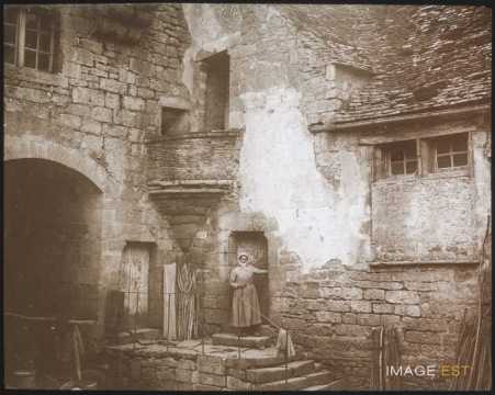 Villageoise (Mont-Saint-Jean)