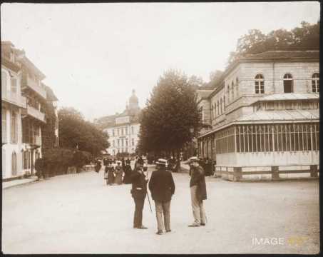 Établissement thermal et hôpital (Bagnères-de-Bigorre)