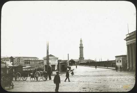Port et phare (Naples)