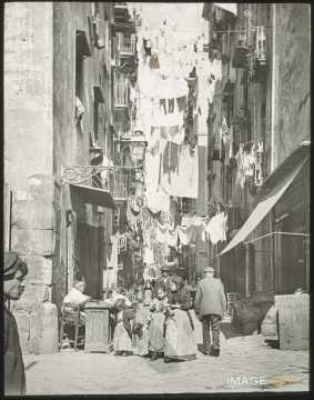 Quartier Molo Piccolo (Naples)