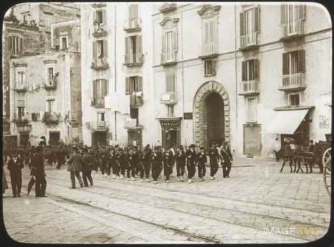 Défilé des Pupilles de la Marine (Naples)