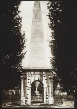 Place de l'Aiguille (Vienne)
