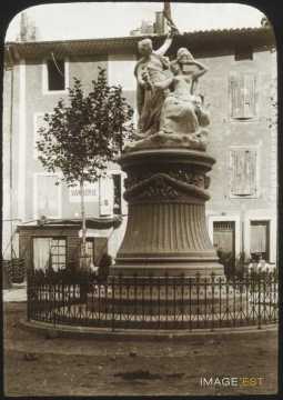 Statue du Génie Antique (Orange)