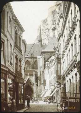 Rue commerçante (Dinant)