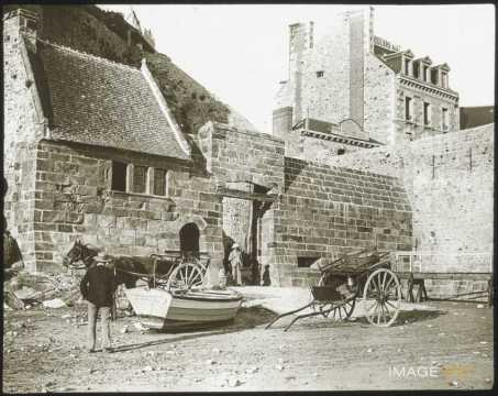 Porte d'entrée des voitures (Mont-Saint-Michel)