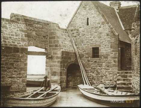 Barques (Mont-Saint-Michel)