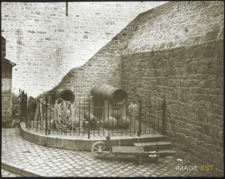 Canons "Michelettes "(Mont-Saint-Michel)