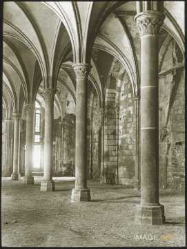 Salle des Hôtes (Mont-Saint-Michel)