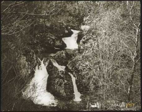 Petite cascade (Tendon)