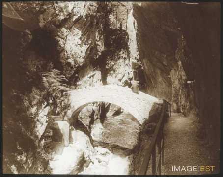 Pont en pierre (Boudry)