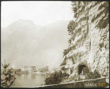 Tunnel (Brunnen)
