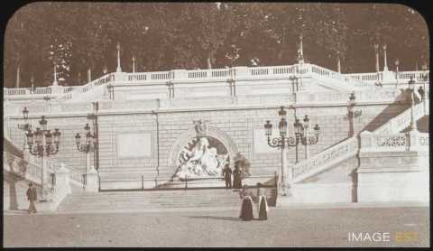 Fontaine de la Nymphe et de l'Hippocampe (Bologne)