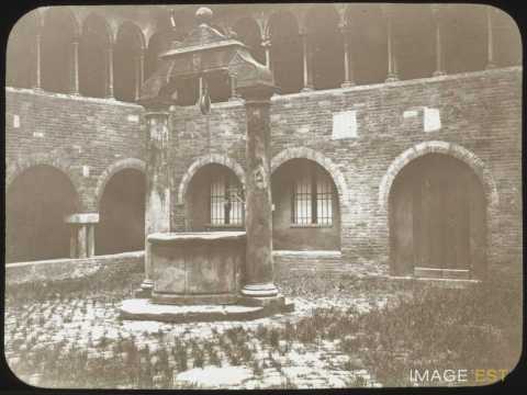 Puits (Bologne)