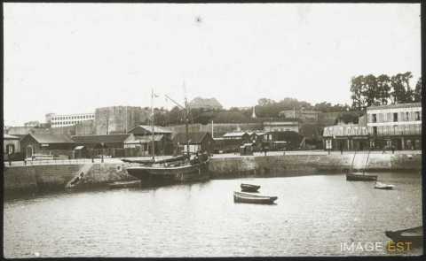 Bassin du port de commerce (Brest)