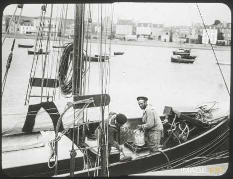 Pêcheurs (Saint-Quay-Portrieux)