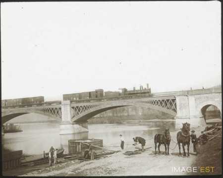 Pont du chemin de fer (Pompey)