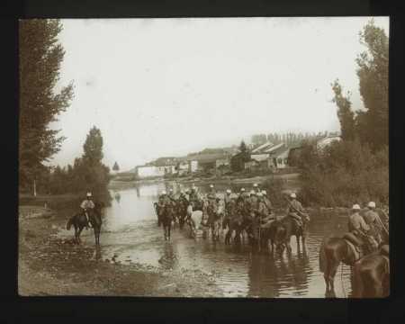 Militaires en manoeuvre (Haroué)
