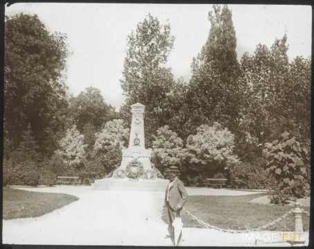 Monument aux morts (Toul)