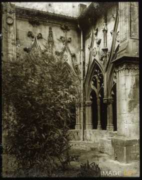 Cloître (Toul)