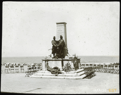 Monument à Joseph Lippens et Henri-Auguste De Bruyne (Blankenberge)