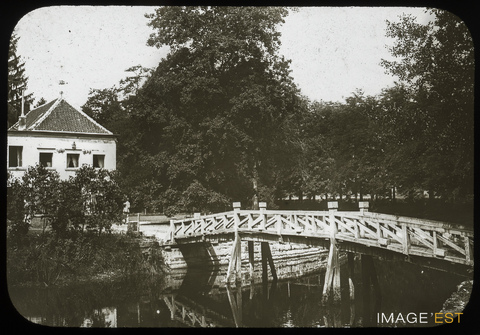 Pont en bois (Han-sur-Lesse)