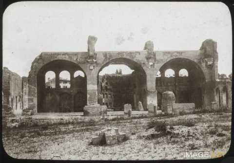 Basilique de Maxence et Constantin (Rome)
