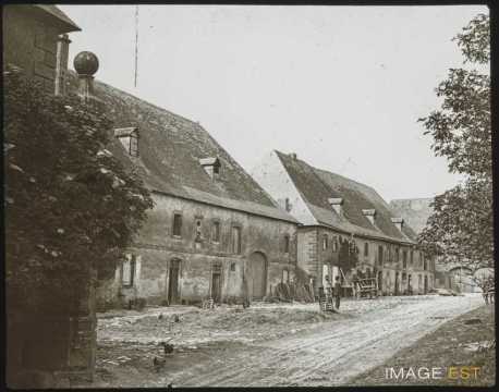 Abbaye de Saint-Pierremont (Avril)