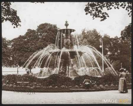 Fontaine des Quatre-Saisons (Genève)