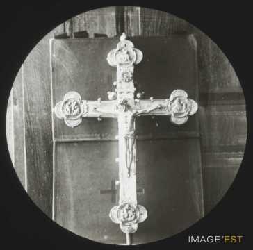 Croix de procession (Saint-Mihiel)