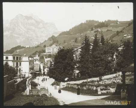 Rue et montagne (Engelberg)