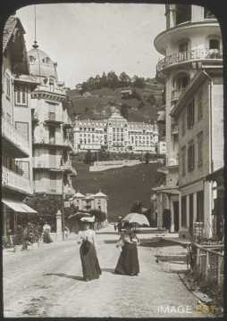 Femmes dans une rue (Engelberg)