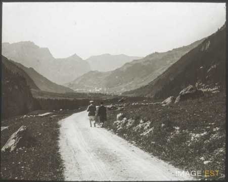 Chemin et vallée (Engelberg)