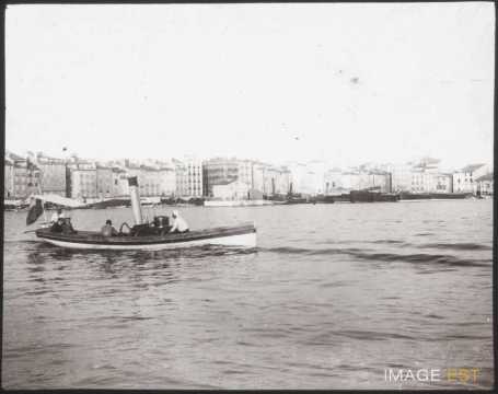 Bateau à pétrole (Toulon)