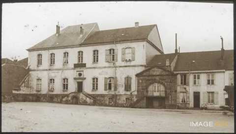Hôtel de ville (Étival-Clairefontaine)