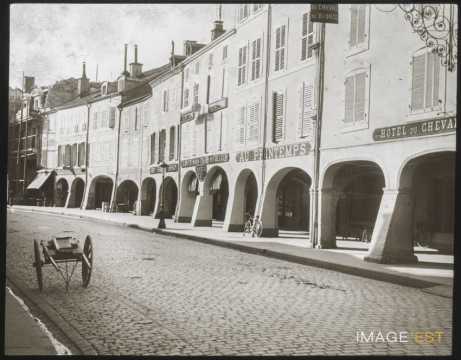 Rue Charles de Gaulle (Remiremont)