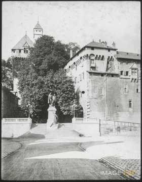 Monument à Joseph et Xavier de Maistre (Chambéry)