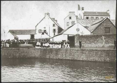 Procession religieuse (Douarnenez)