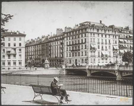 Pont du Mont Blanc (Genève)