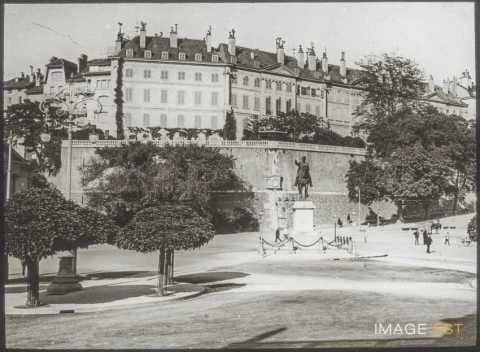Place de Neuve Square (Genève)