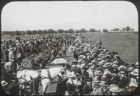 Revue militaire (Malzéville)