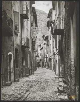 Rue (Puget-Théniers)