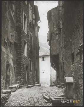 Rue (Puget-Théniers)