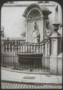Manneken-Pis (Bruxelles)