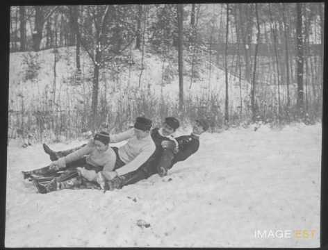 Hommes en bobsleigh (Malzéville)
