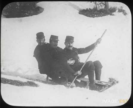 Militaires en bobsleigh (Alpes)