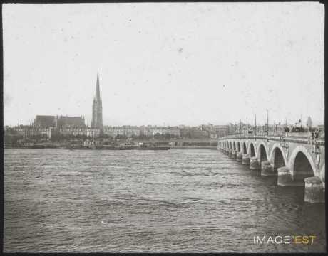 Pont de Pierre (Bordeaux)