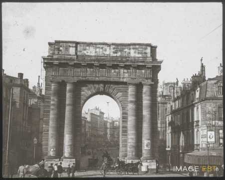 Porte de Bourgogne (Bordeaux)