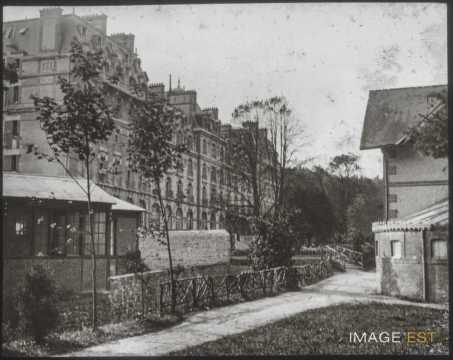 Grand établissement (Bagnoles-de-l'Orne)