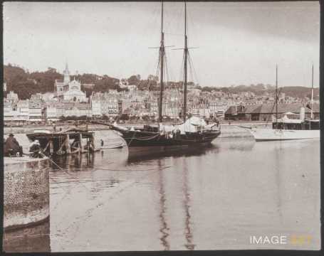 Port et quais (Trouville-sur-Mer)