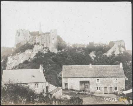 Château de Montaigle (Onhaye)